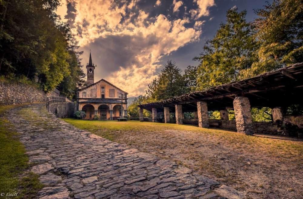 Appartamento La Torre Arnad Esterno foto